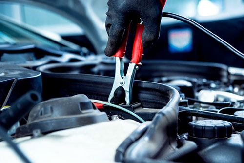 Car battery maintenance from AutoTec in Campbell