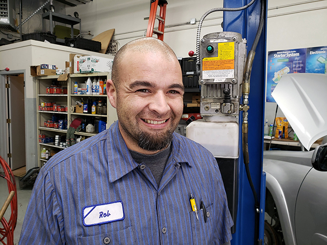 Rob Santiago Expert Auto Mechanic works at AutoTec in Campbell